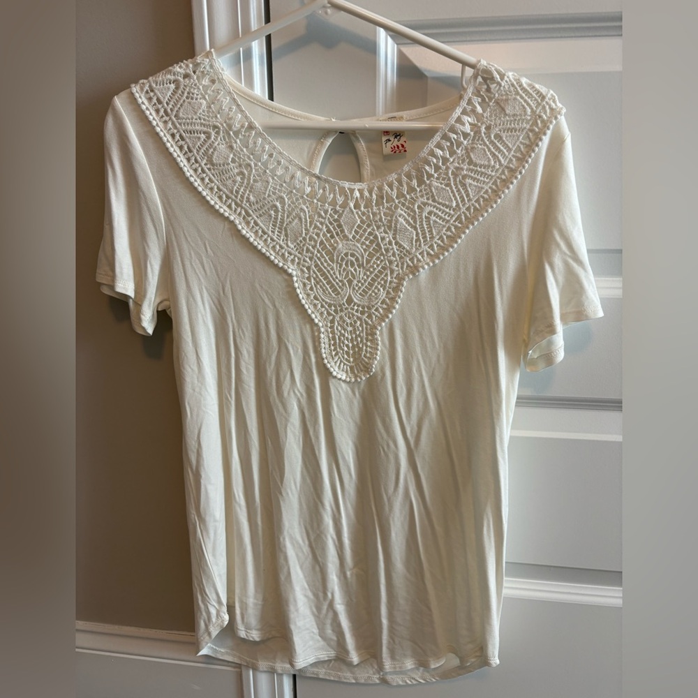 Elegant White Lace Women's Blouse